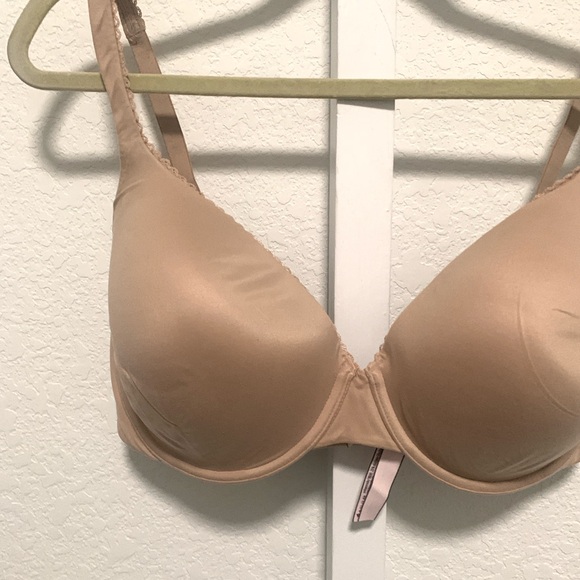 Victoria’s Secret Body by Victoria Lined Perfect Coverage Bra Size 36DDD - Picture 2 of 5